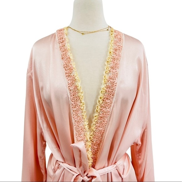 VALENTINO INTIMO For Saks Vintage Pink Satin Ribbon & Lace Detail Robe Size L - Picture 2 of 9